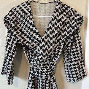 Xtaren Hooded Houndstooth Coat